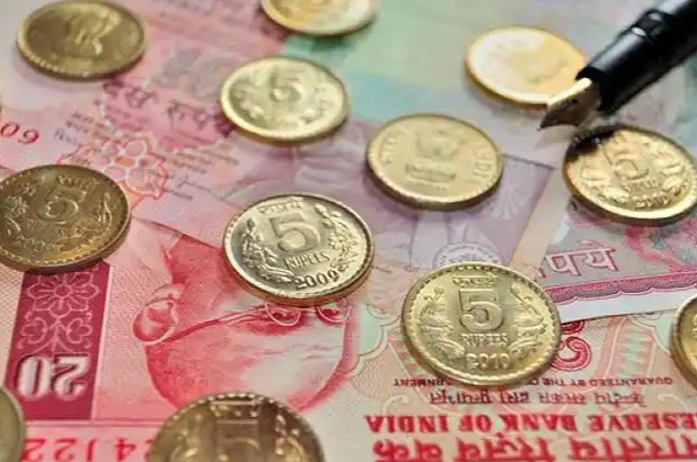 India's Industrial Rise Hampered by Forex Crisis